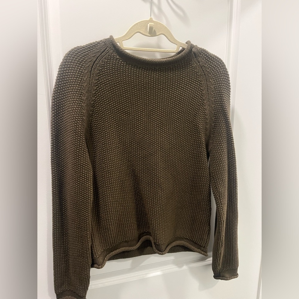 Filson olive green sweater